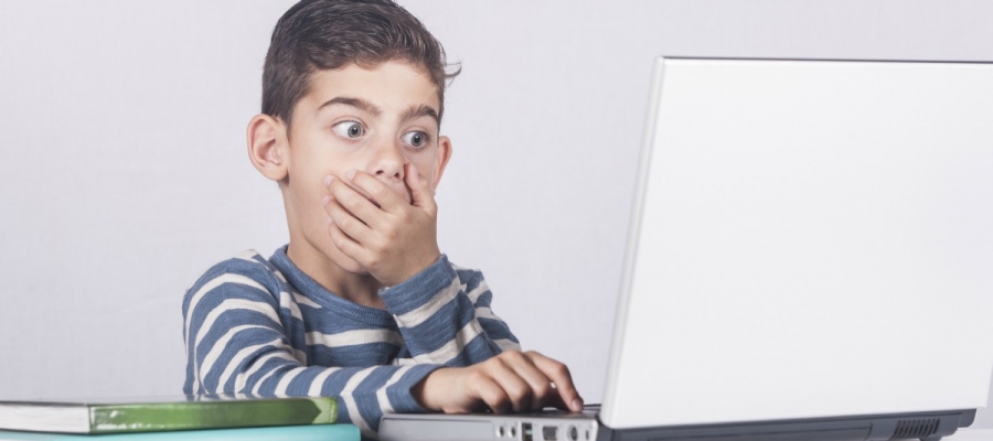 Ketahui Dampak Positif dan Negatif Internet untuk Anak